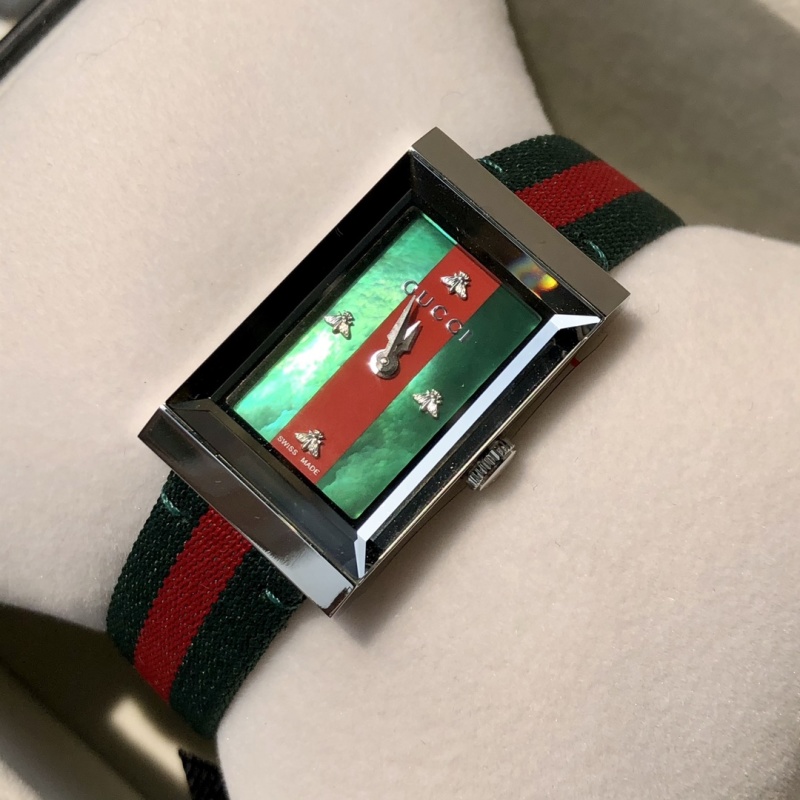 Часы Gucci