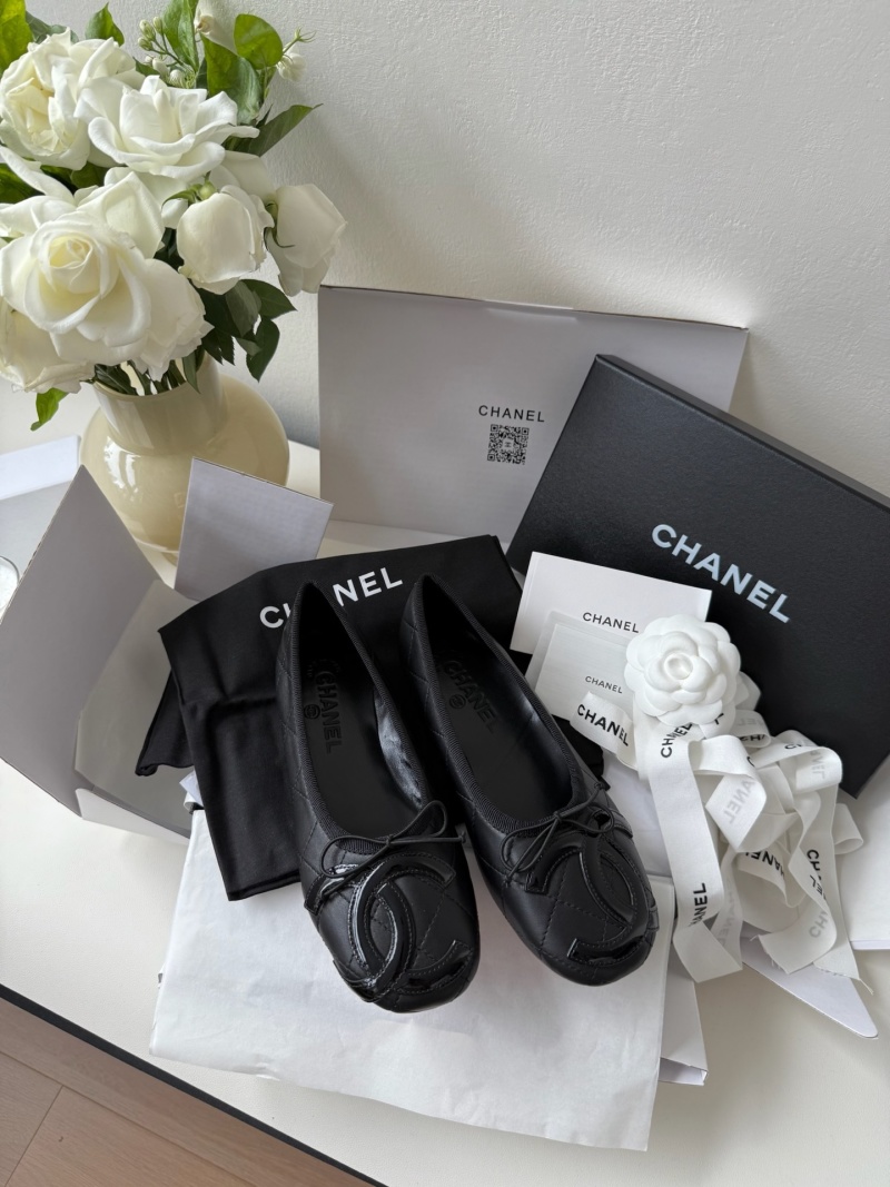 Черные балетки Chanel
