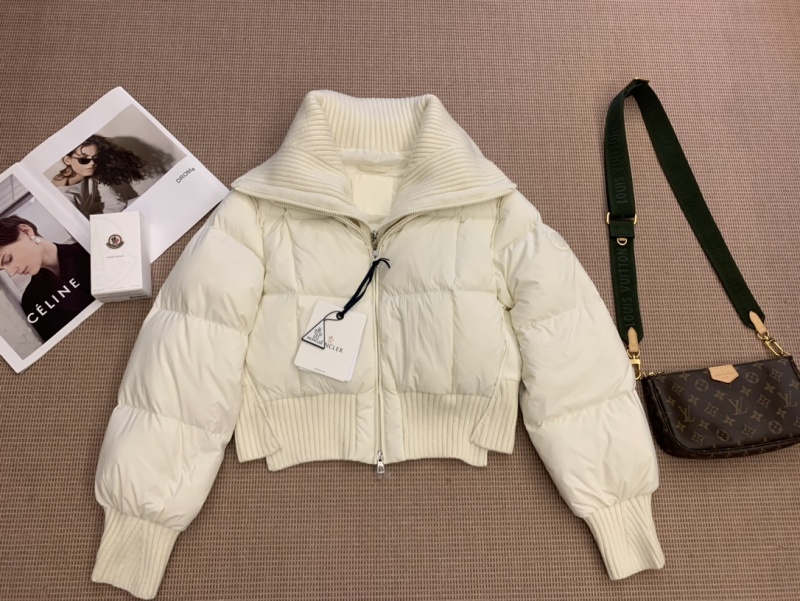 Пуховик Moncler