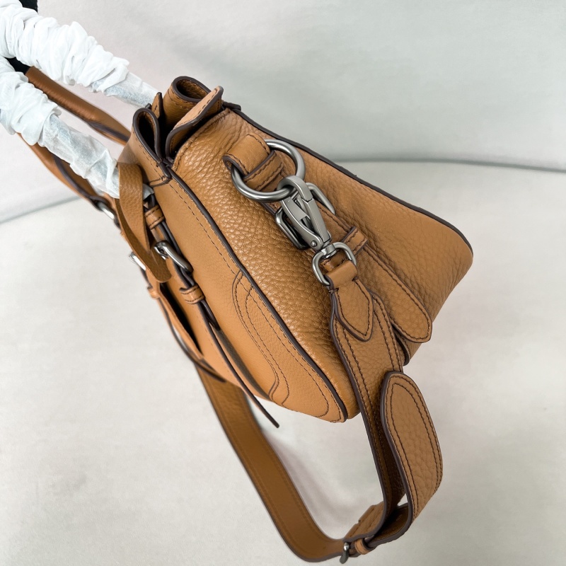 Кожаная сумка Prada