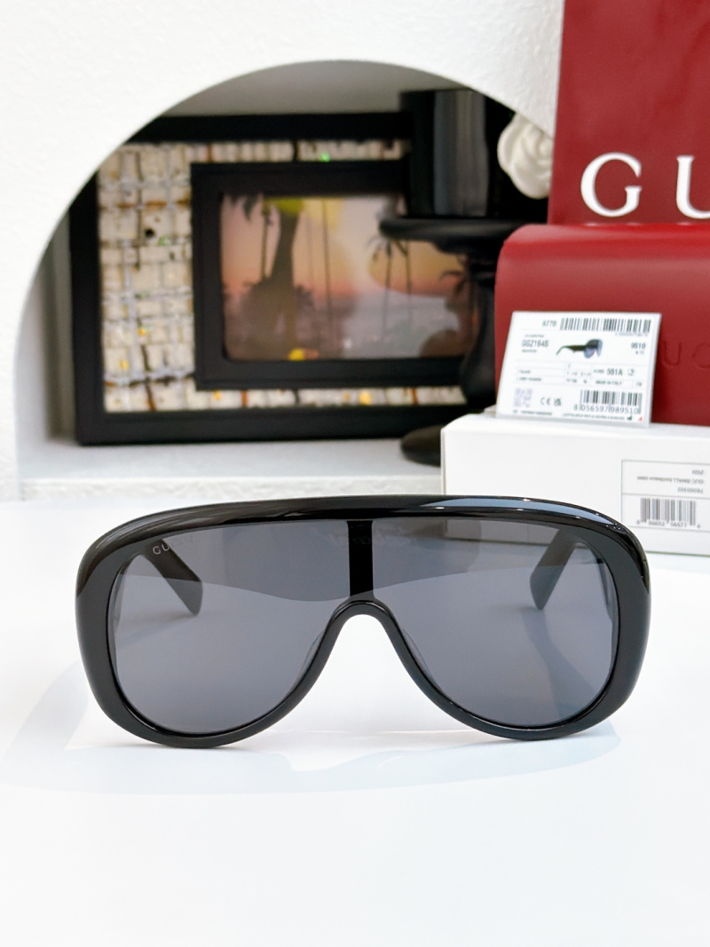 Солнцезащитные очки Gucci GG2164S