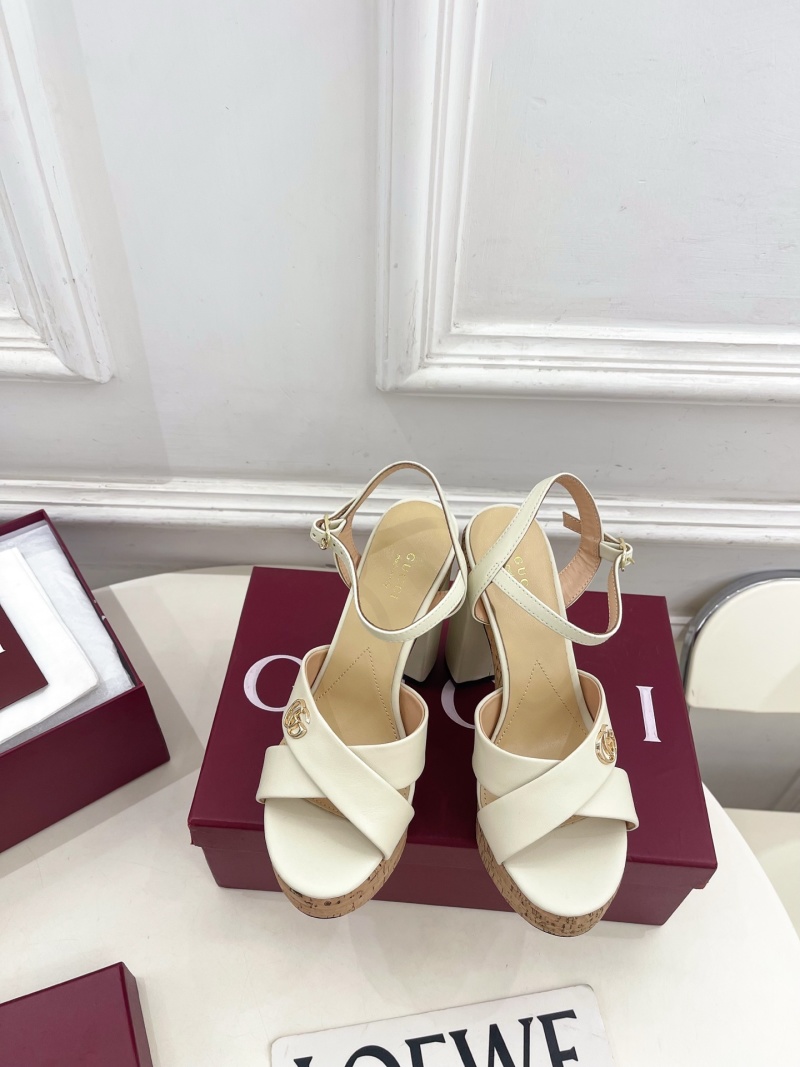 Женские босоножки Gucci на платформе