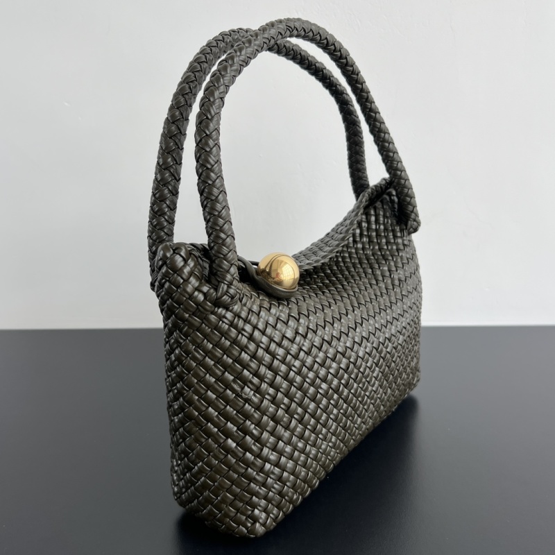 Сумка плетеная с шаром (Tosca) Bottega Veneta