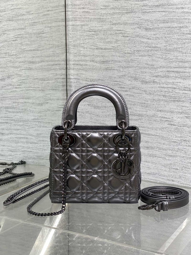 Сумка Dior Lady Dior с цепочкой и ремнем