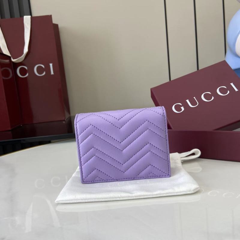 Фиолетовый кошелёк Gucci с логотипом