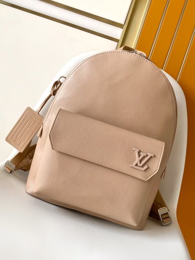 Рюкзак Louis Vuitton из натуральной кожи