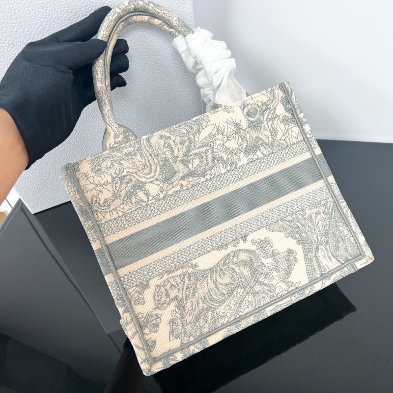 Сумка Christian Dior Book Tote серая с вышивкой