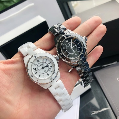 Часы Chanel
