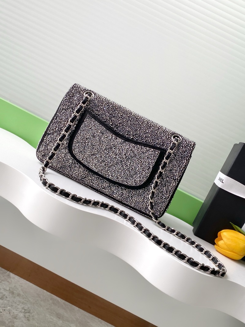Сумка через плечо с камнями в стиле Chanel