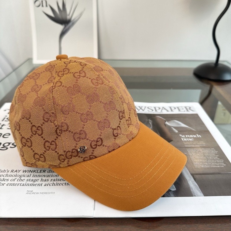 Бейсболка с монограммой Gucci