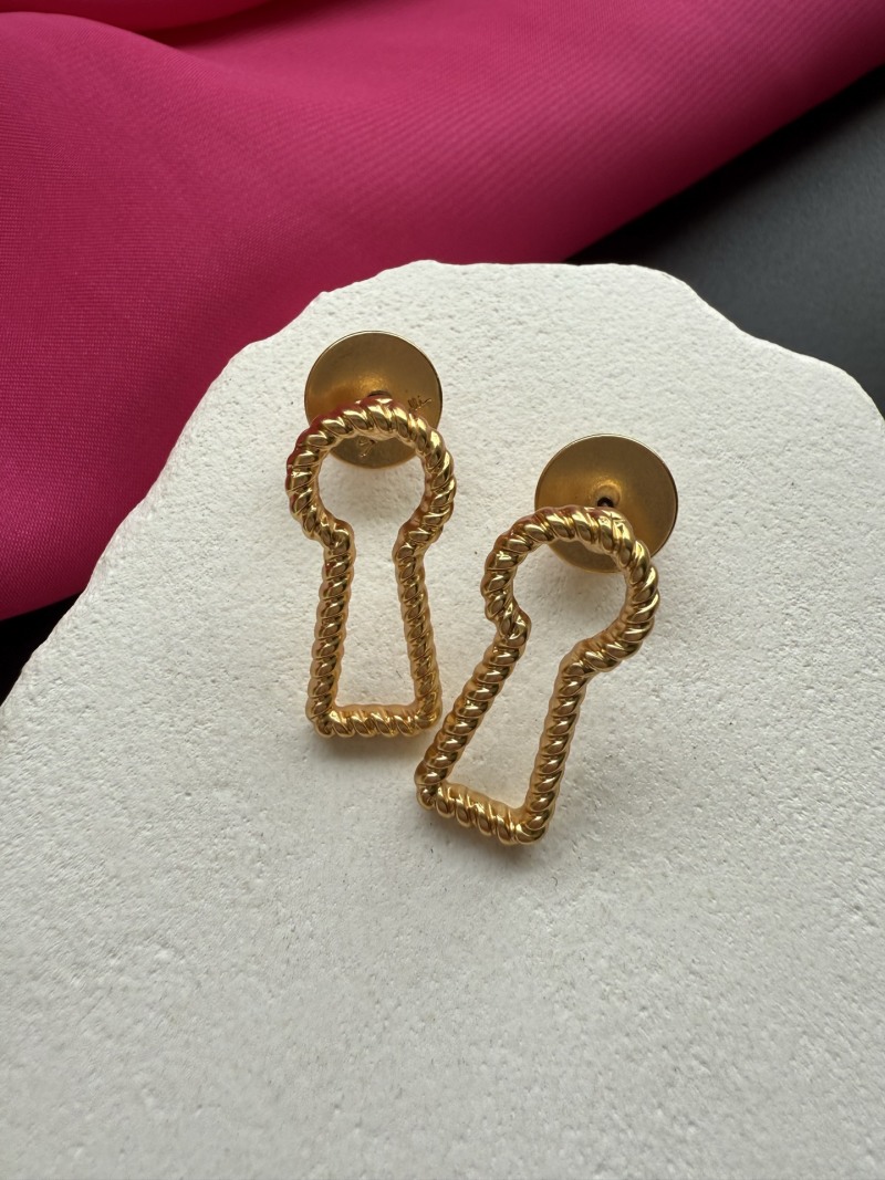 Серьги в виде ключа Schiaparelli