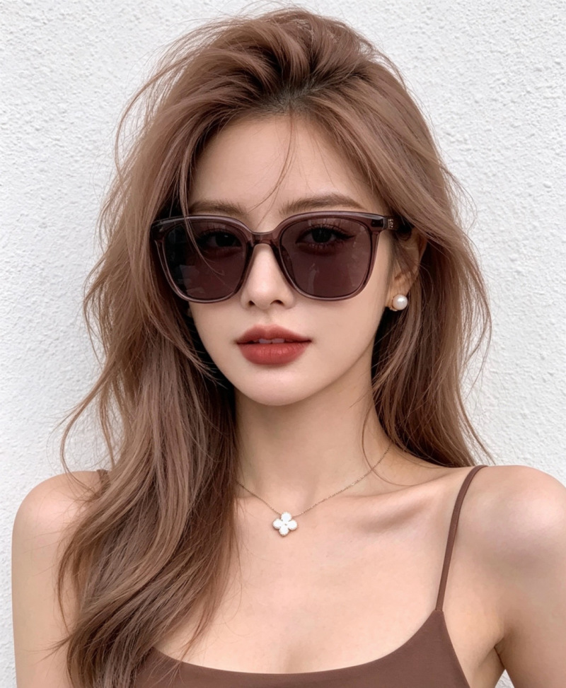 Солнечные очки в квадратной оправе Gucci