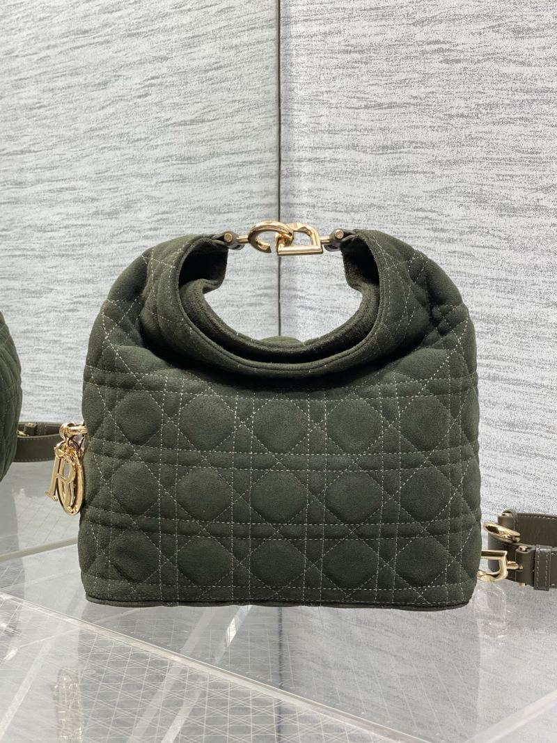 Сумка Dior зеленый замша с квилтингом