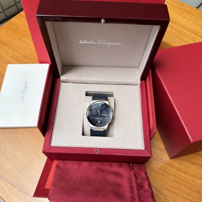 Часы Ferragamo