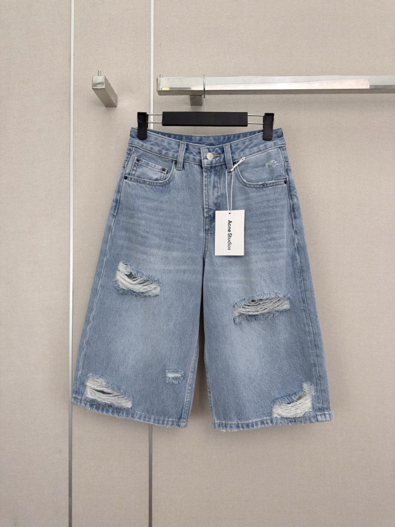 Женские широкие джинсовые шорты Acne Studios голубого цвета