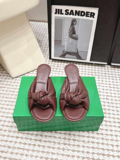 Мюли Bottega Veneta с узловым дизайном