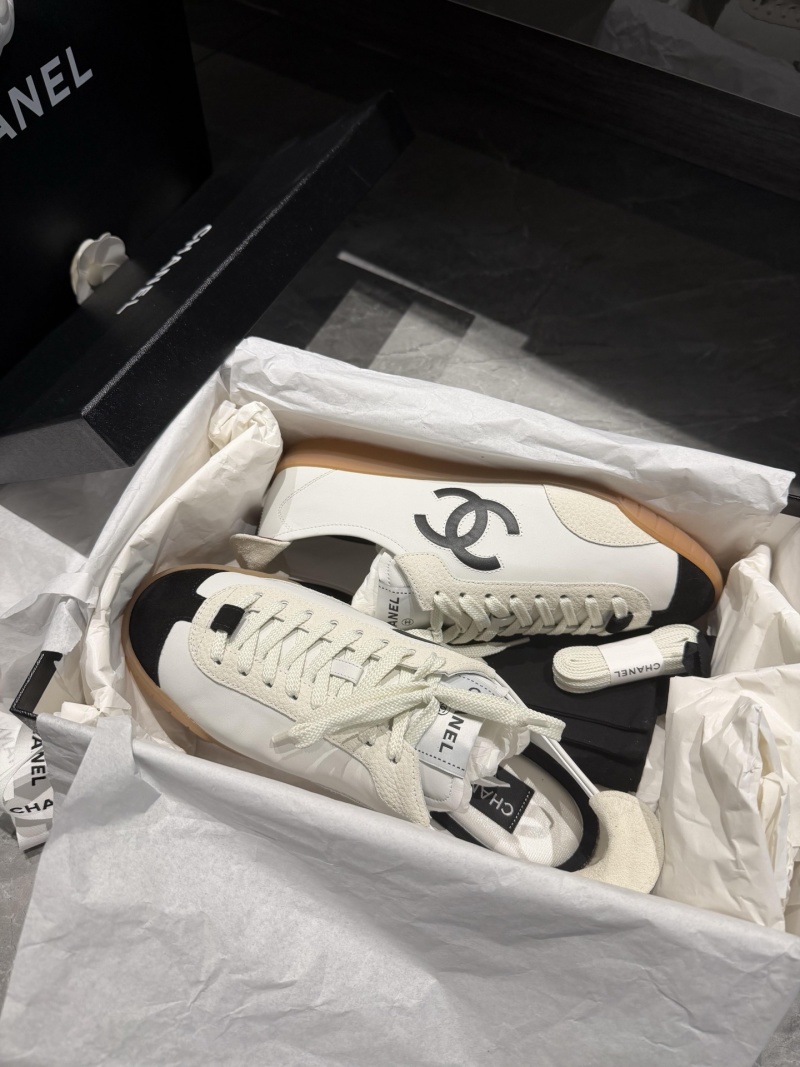 Кроссовки женские Chanel белые