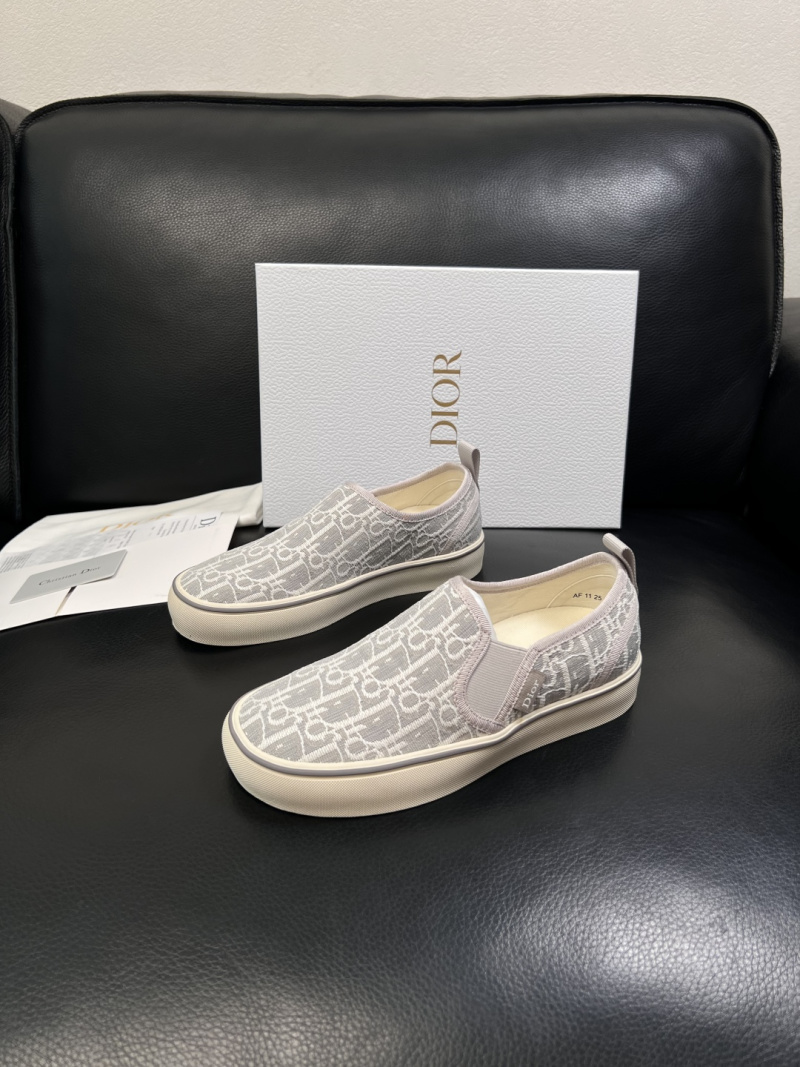 Слипоны Dior с фирменным монограммом