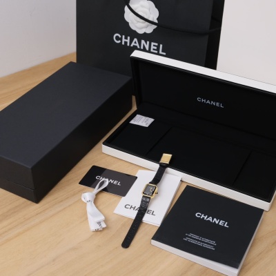 Часы Chanel