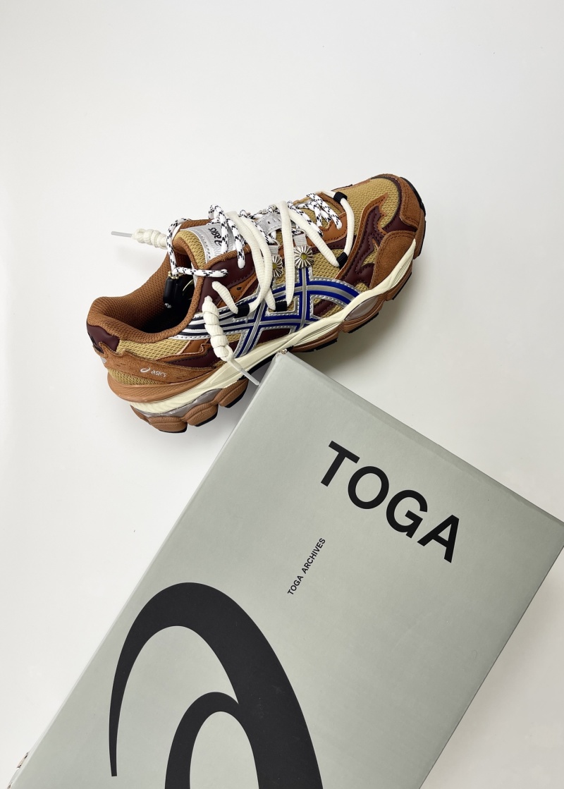 Asics TOGA Archives Gel-Cumulus 16 TG женские кроссовки