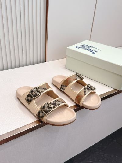 Шлепанцы Burberry женские классические