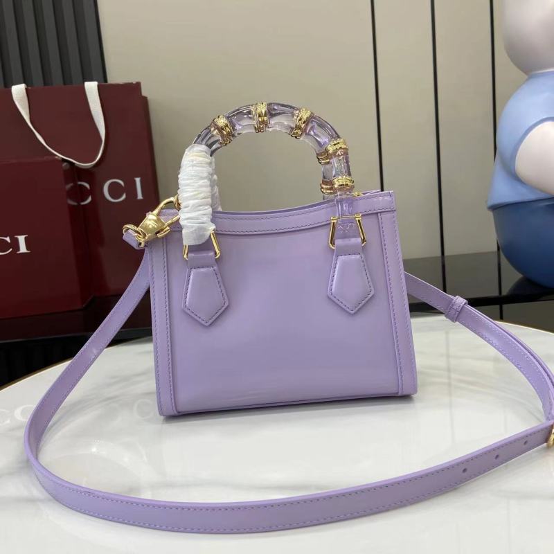 Сумка Gucci с прозрачной ручкой-бамбуком