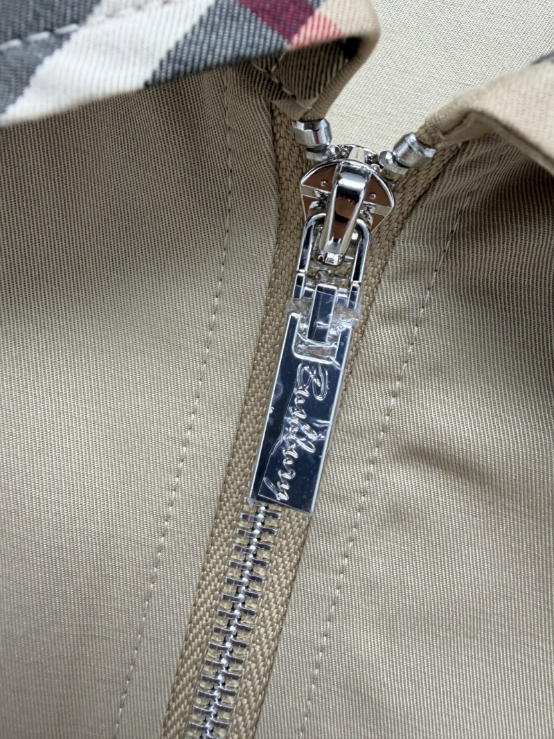 Классическое платье Burberry с воротником в клетку