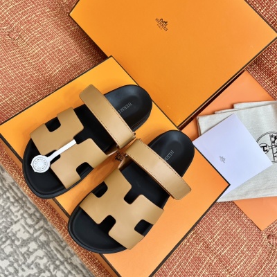 Босоножки Hermes с ремешком H