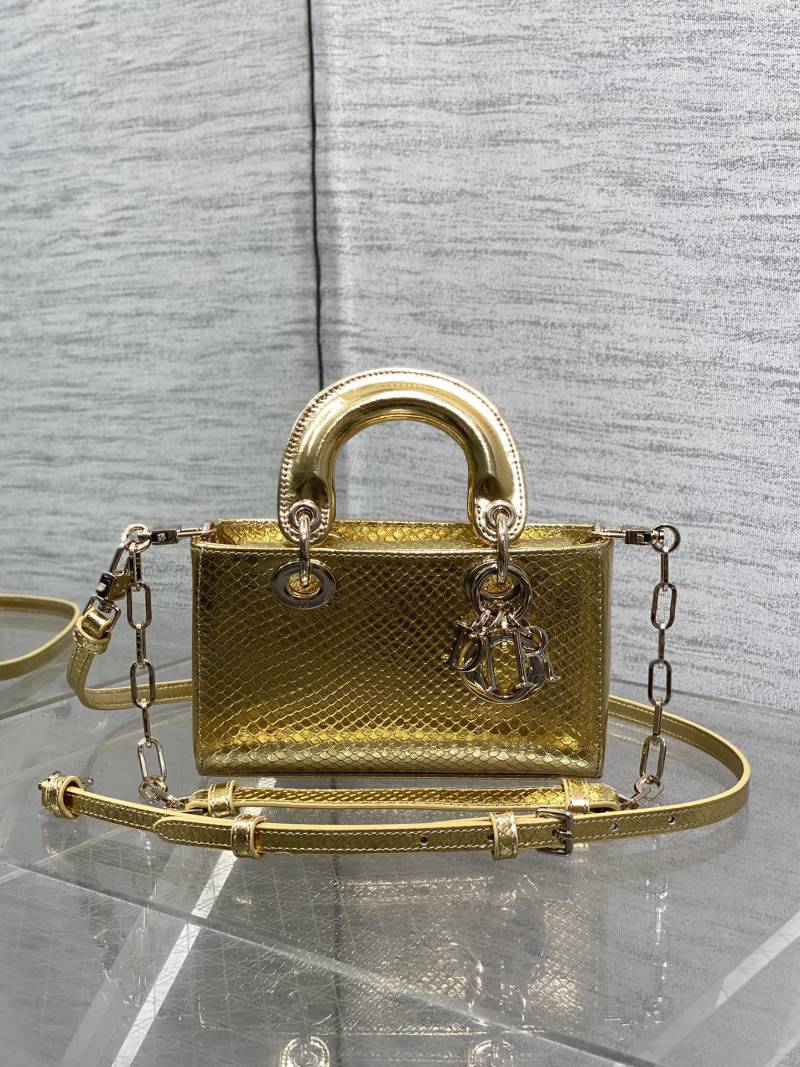 Сумка Lady Dior золотая с цепочкой