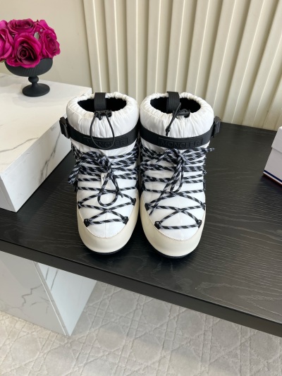 Угги Moncler