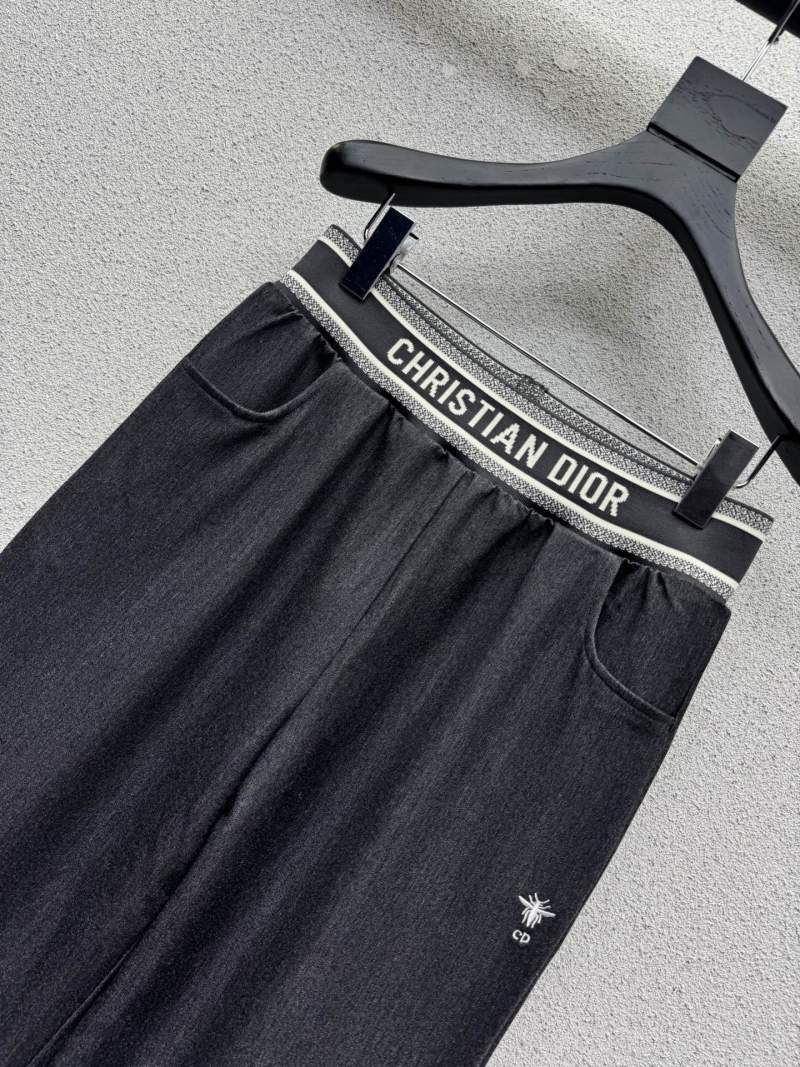 Брюки Christian Dior с логотипом на поясе