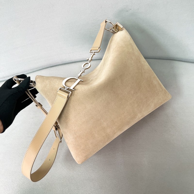 Hobo сумка M1412 SS26 Dior