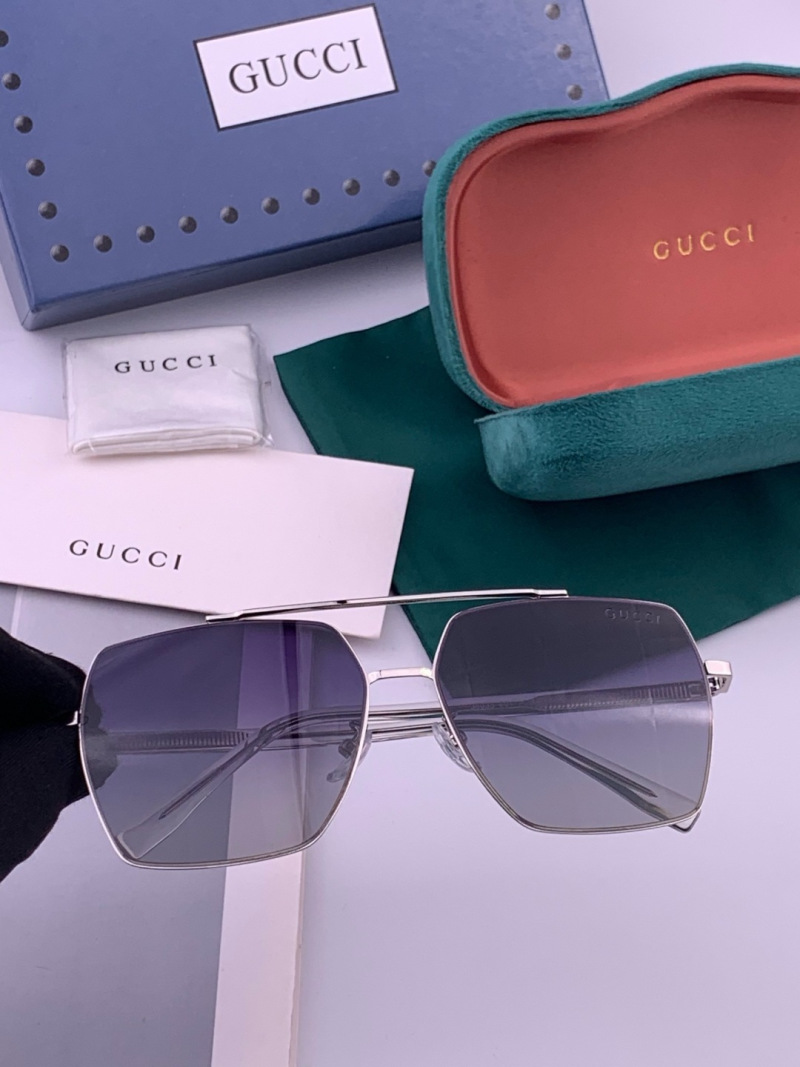 Мужские солнцезащитные очки с поляризацией Gucci