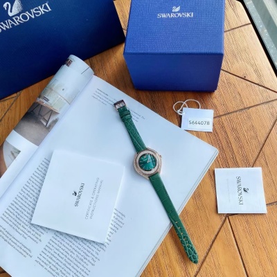 Часы Swarovski