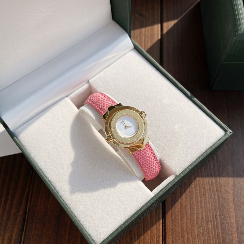Часы Gucci