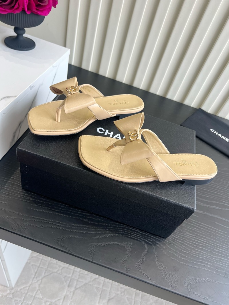 Шлёпанцы Chanel