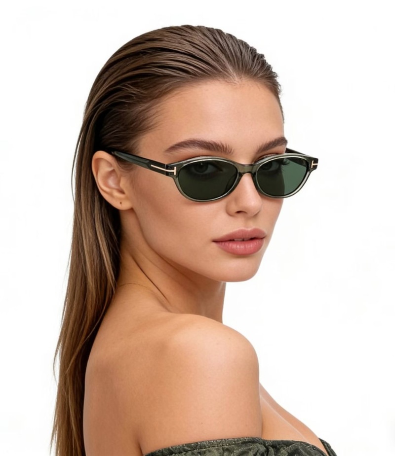 Солнечные очки Tom Ford TF1310