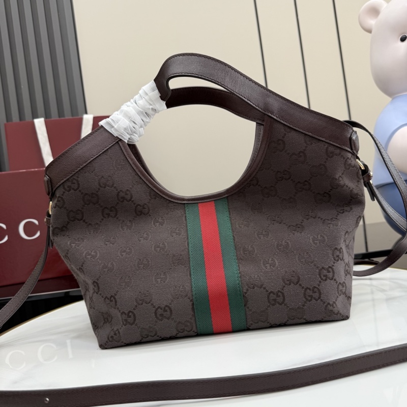 Сумка Gucci с монограммой и ремешком