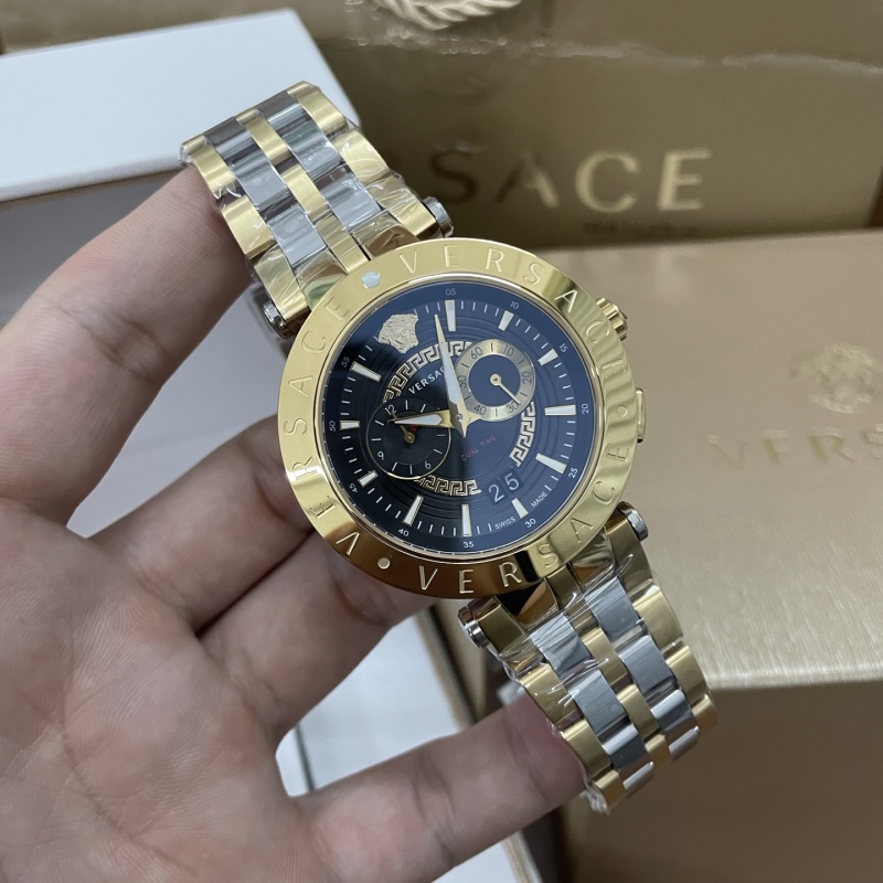Часы Versace