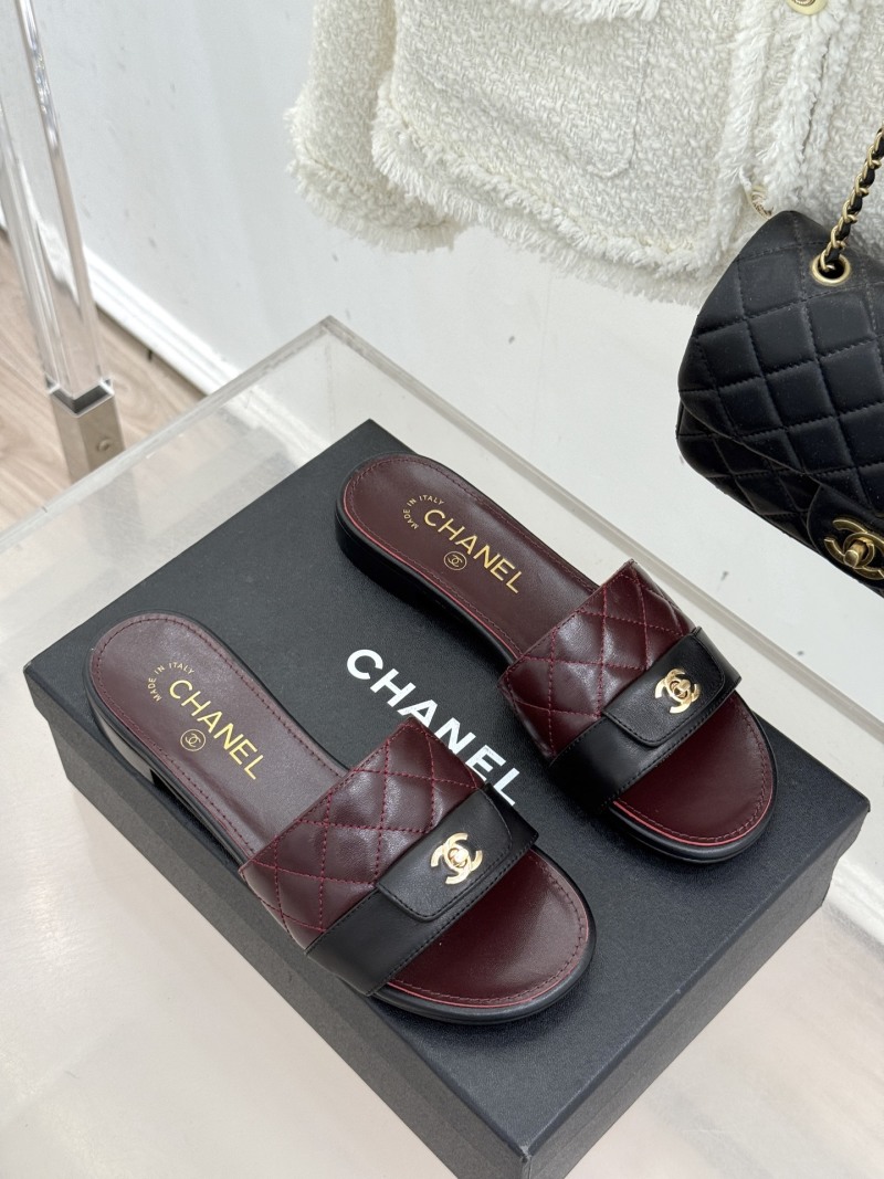Сандалии стеганые с логотипом Chanel