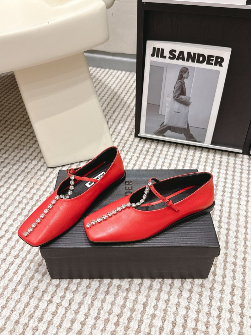 Женские туфли Jil Sander весна-лето с декором из страз