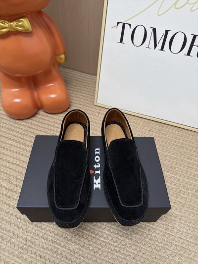 Мужские слипоны Kiton черного цвета