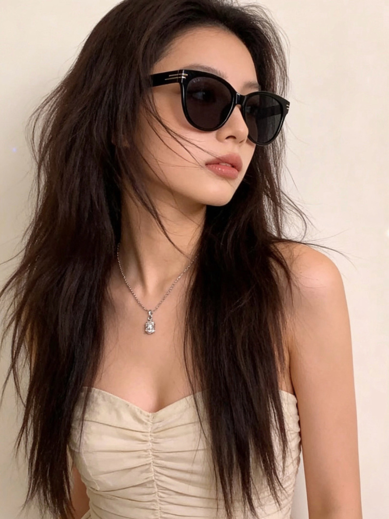 Солнечные очки Gucci женские черные