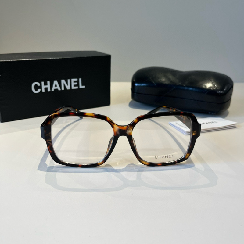 Солнцезащитные очки Chanel крупная оправа черепаховый принт