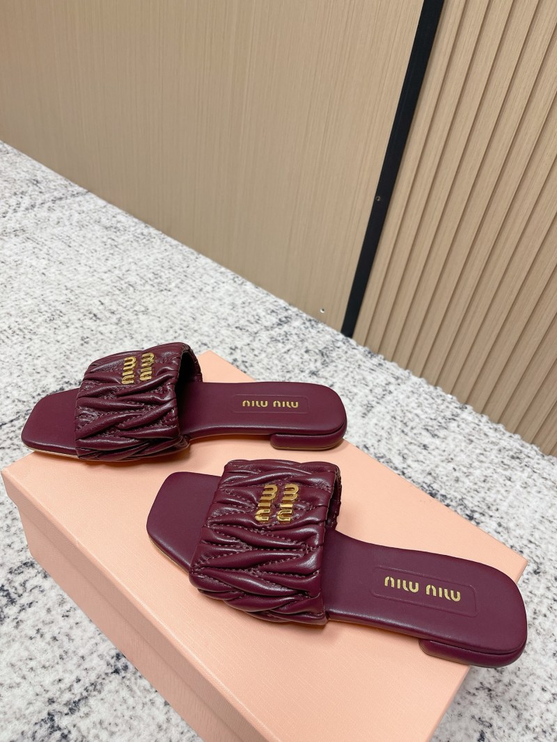 Босоножки женские Miu Miu бордовые