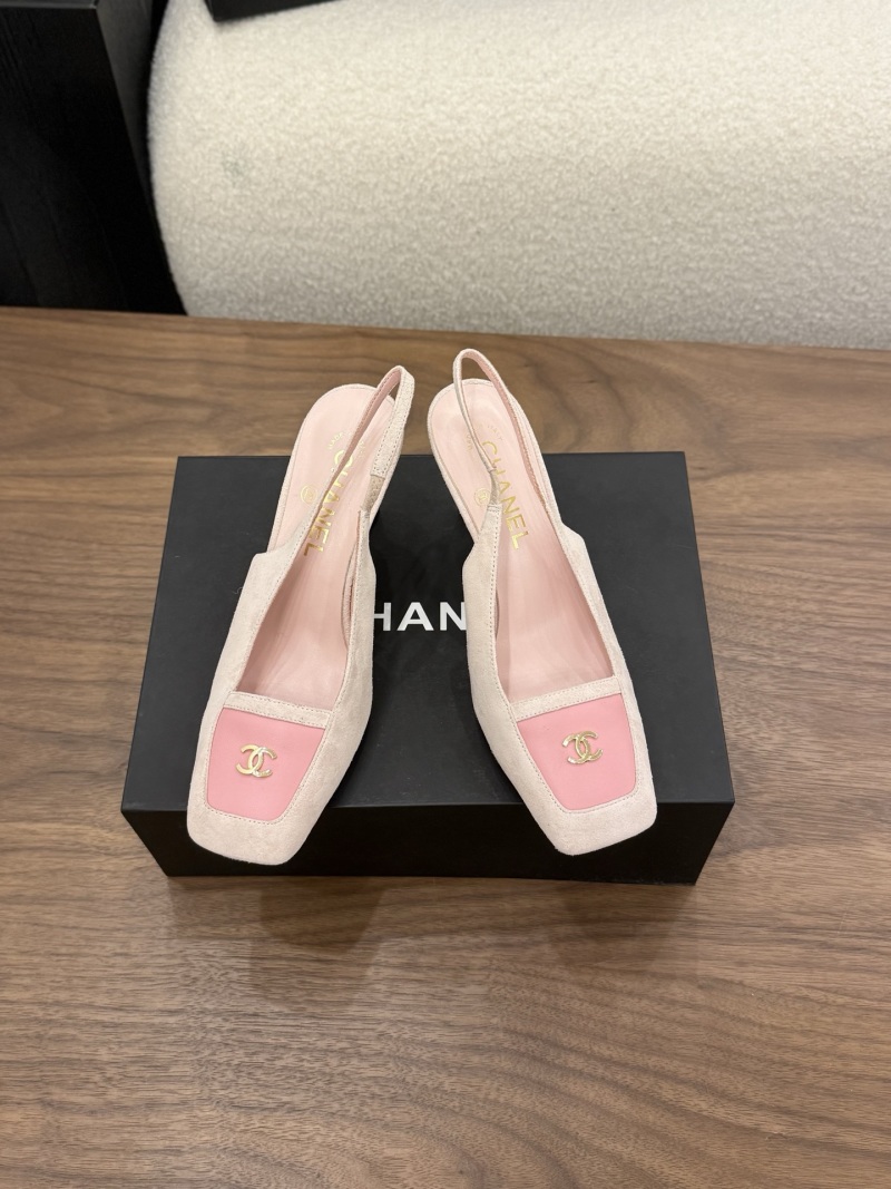 Женские мюли на каблуке с декоративным элементом Chanel