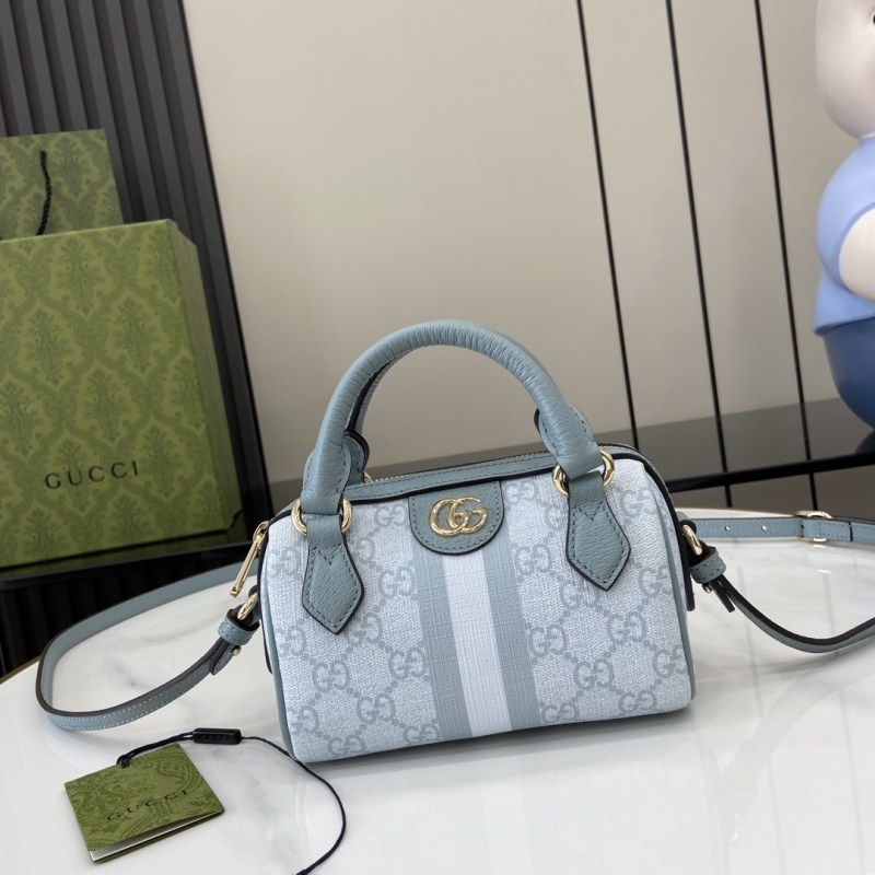 Сумка Gucci с монограммой и ручкой