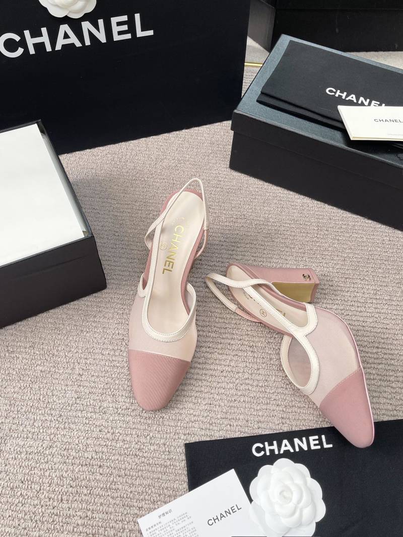 Босоножки женские розово-бежевые с ремешком Chanel