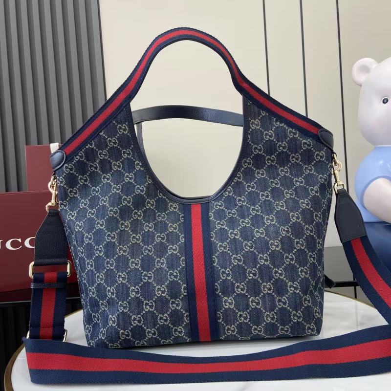 Сумка Gucci с принтом и кошельком