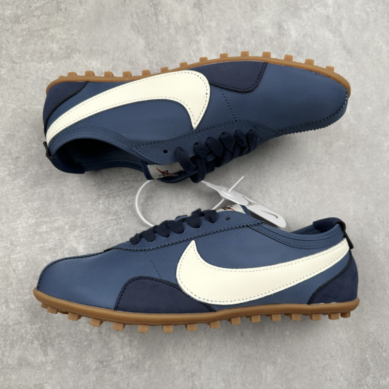 Кроссовки Nike Moon Shoe